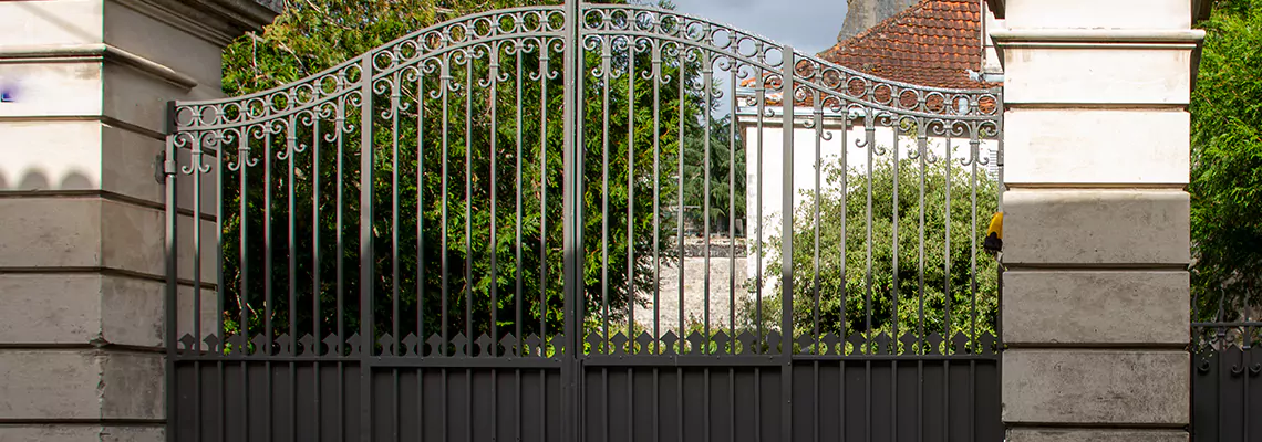 Wooden Swing Gate Repair in Hallandale Beach